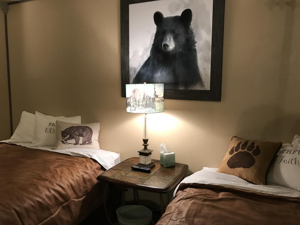 Park Hotel Yellowstone Suites Gardiner Buitenkant foto